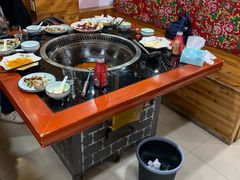 -三江鱼东北特色铁锅炖(骆驼店)