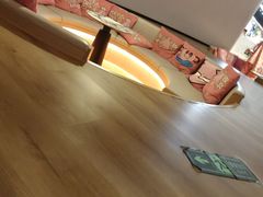 -涨巢·潮玩水疗局