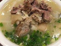 肘子萝卜汤-荣生萝卜汤饭店