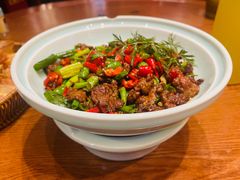 -老滇山寨•云南特色菜•地方菜•民族风情歌舞表演(金碧店)