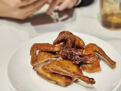 烤乳鸽-粤小馆(天安云谷店)