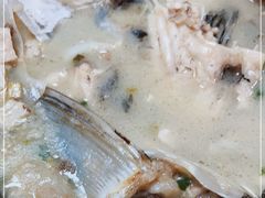 -雪野鱼头大王邢府公老店(雪野湖店)