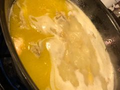 -鲜入围煮花胶鸡海鲜火锅