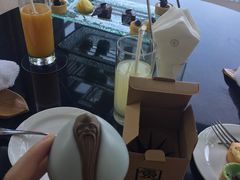 -亚龙湾喜来登·美景台大堂吧