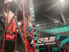 -极限PLAY运动娱乐新世界·团建派对潮玩休闲馆·室内蹦极高空游乐园