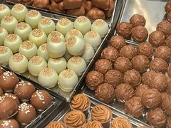 -Laderach 莱德拉(上海环贸iapm店)