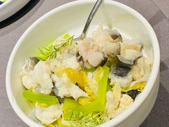 鸿运当头泡椒鱼唇-肆月河豚·新淮扬(金融街店)