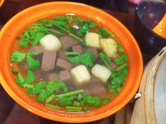 鸭血汤-大龙汤包