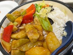 地三鲜盖饭-宛平李记小吃(东关街店)