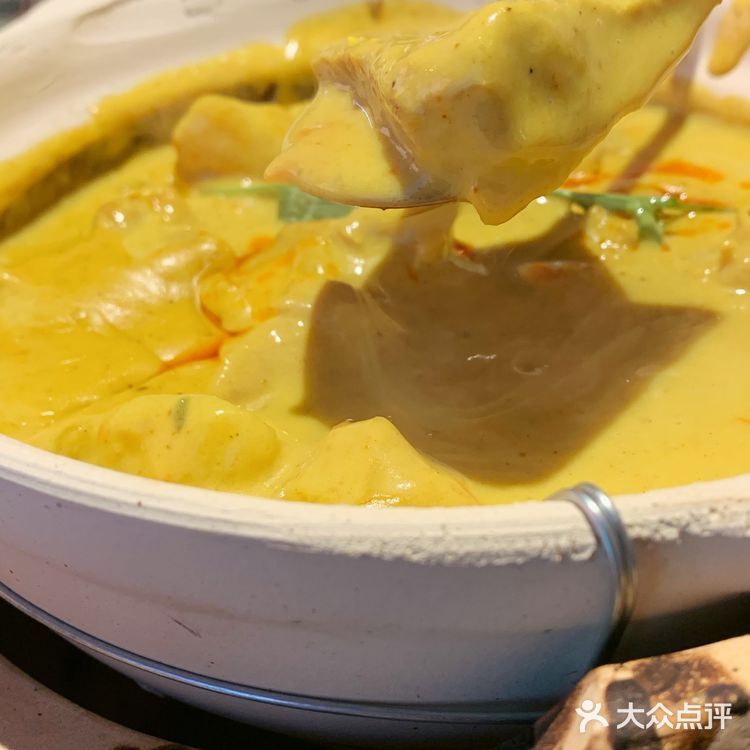 你怎么知道我又来吃泰国菜了？[调皮]