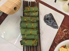 -刘姐啤酒鱼民族演艺餐厅(西街总店)