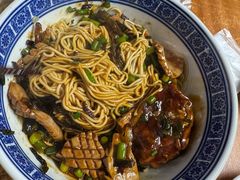 蛤蜊猪肝腰花面-沪西老弄堂面馆(定西路店)