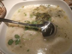香辣酸菜鱼-避风塘·老港味餐厅(虹口龙之梦店)