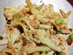 -卢大鲜鱼头捞饭(美利广场店)