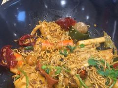 -醉人椒麻辣香锅(王府井喜悦店)