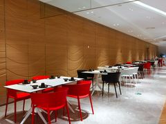 用餐区-国际青年会议酒店-苏莱斯餐厅
