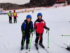 -荣盛康旅野三坡滑雪场