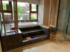 -大连金石滩绿发温泉假日酒店