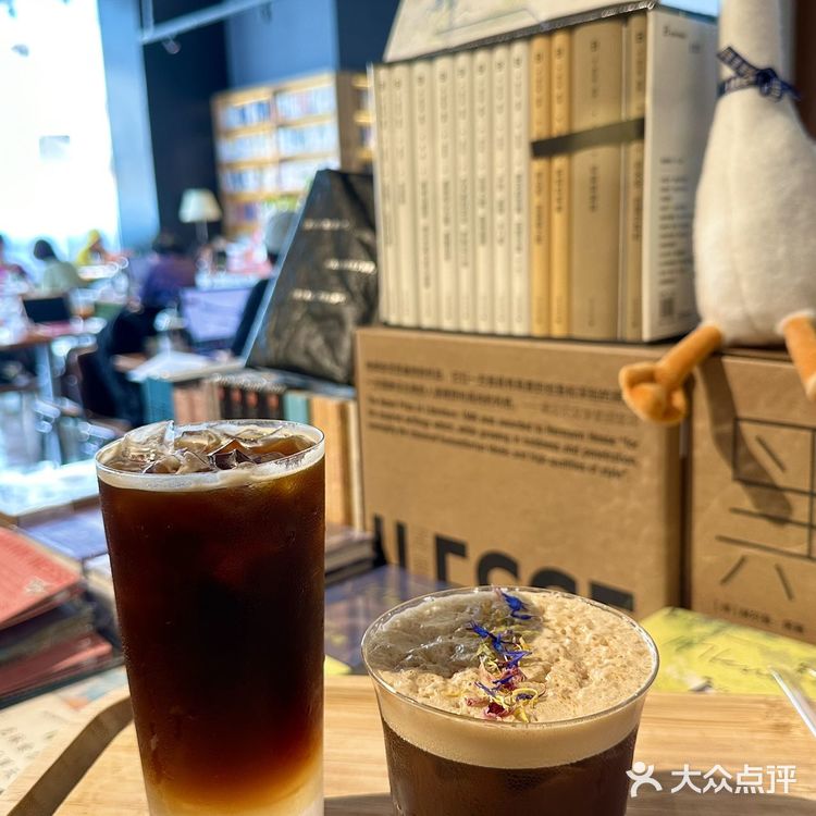 武汉咖啡地图太卷了!!99r喝10杯!