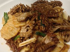 -闫府私房菜·老字号(恒隆店)