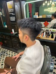 -海文先生国潮烫染男士理发馆