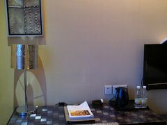 -昆明朗威酒店(昆明站火车站双桥夜市风情街店)