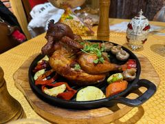 -米德维奇俄式西餐厅(西六道街店)