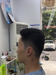 -茶发Salon·烫发染发理发