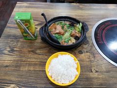 -峰味香.酱香米线.黄焖鸡(定西路店)