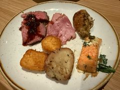 牛排-悉尼塔旋转餐厅