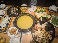 -一朵菌·野生菌探索家火锅(南亚店)