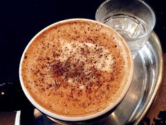 拿铁-The Coffee Academïcs(铜锣湾店)