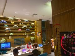 -海底捞火锅鲜切牛肉主题店(长寿路店)