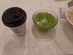 -李与白包子铺(桐梓林店)