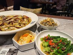 -渔语鱼新川菜Bistro(万象天地店)