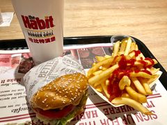 -The Habit Burger Grill 哈比特汉堡(复兴soho店)