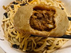 -清真吴记门钉肉饼·喜多利