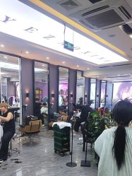 点击看大图 -藤野造型烫染·漂发