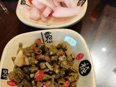 -富正毅三下锅·湘西韵味(天门山索道店)