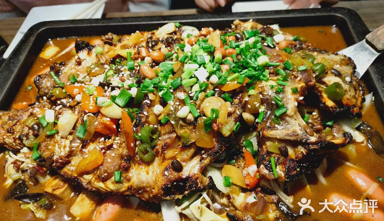 石头巷子烤鱼店