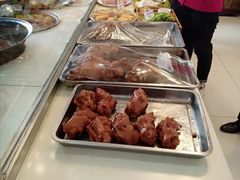 -鸿亨泰杂鱼馆(港馨家园店)