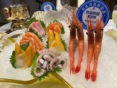 -海鲨湾海鲜会馆(百家湖1912店)