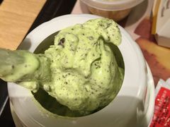 -麦当劳(杭州西湖银泰百货店)
