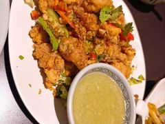 -大头虾越式风味餐厅(光明广场店)