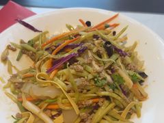 -咱屯子铁锅炖直营店(保利店)