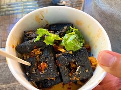 黑色经典臭豆腐-黑色经典臭豆腐·湖南特产(步行街店)