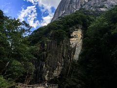 -鄣山大峡谷