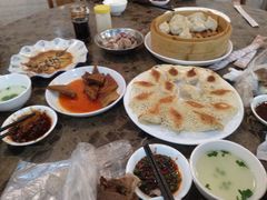 -周家大连水饺(美专校街店)