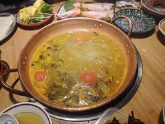 -洱火云南酸菜牛肉火锅(石景山当代商城店)