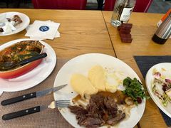 油封鸭腿配土豆泥和西洋菜-LA MAISON公鸡和龙(蛇口店)